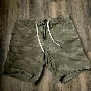 Vuori camo shorts